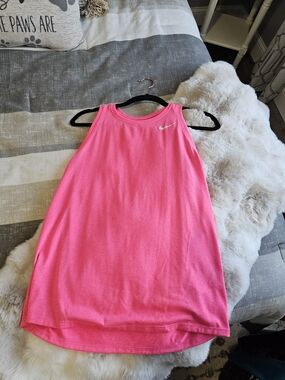 Nike Hot Pink Crew Neck Athletic Tank with Swoosh